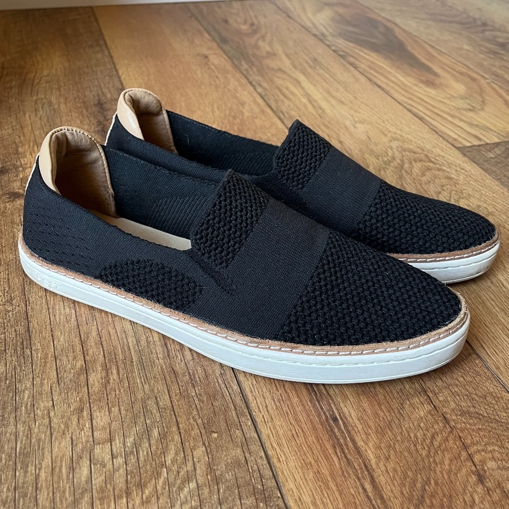 Ugg Sammie Slip On Knit Sneakers Loafers - Size 8.5